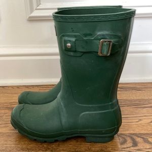 Hunter short rain boots